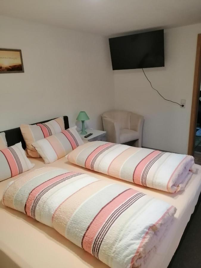 Ferienwohnung Palm Моншау Екстер'єр фото